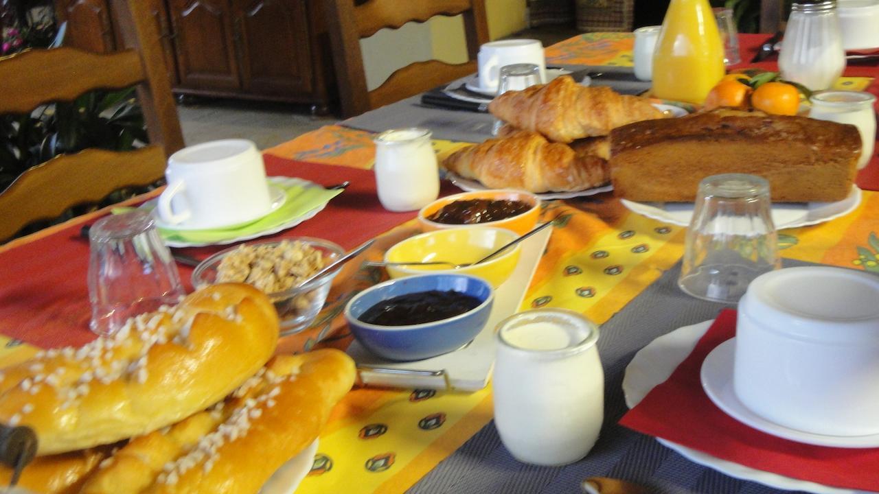 Auterive  Domaine De Poudos B&B 외부 사진