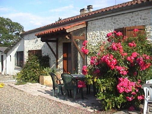 Auterive  Domaine De Poudos B&B 외부 사진
